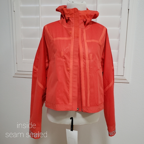 lululemon rain chaser jacket black - Picture 8 of 15
